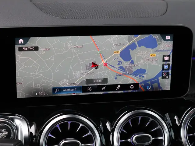 Mercedes-Benz GLB GLB 200 AMG line 2020 Benzine 20