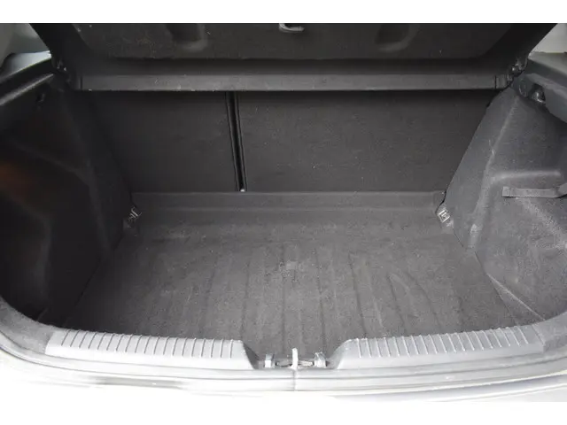 Kia cee'd 1.6 GDI Comfort Pack automaat 2012 Benzine 17