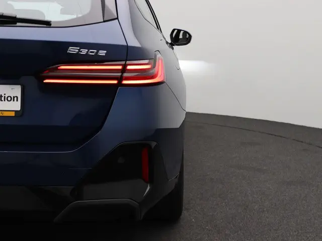 BMW 5 Serie Touring 530e 2025 Hybride Benzine 19