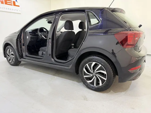 Volkswagen Polo VI HB 1.0 TSI Life 2023 Benzine 27