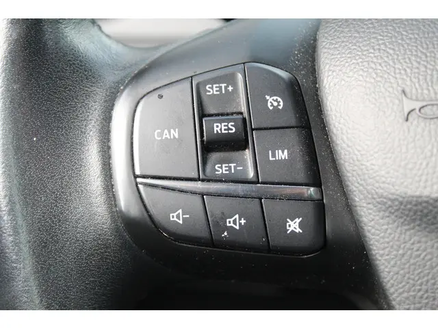Ford Focus 1.0 EcoBoost Titanium Business 2019 Benzine 9