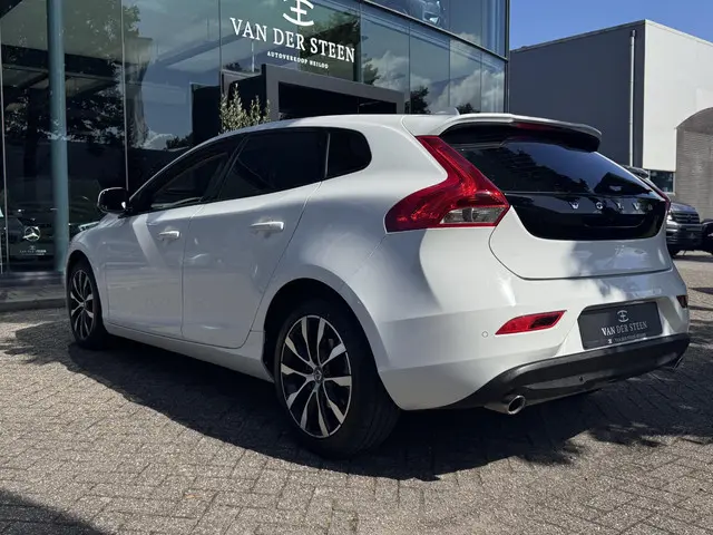 Volvo V40 1.5 T3 Momentum 2020 Benzine 19