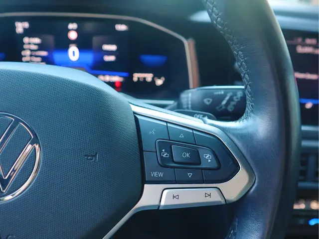 Volkswagen Polo 1.0 TSI R-Line Business 2022 Benzine 11