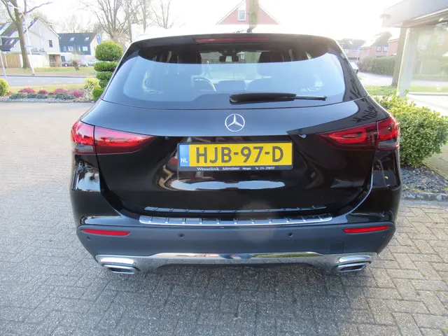 Mercedes-Benz GLA 200 Business Solution 2021 Benzine 7