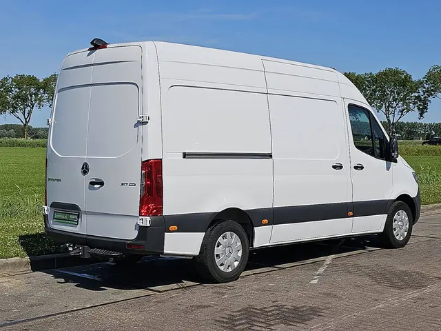 Mercedes-Benz Sprinter 317 2024 Diesel 3