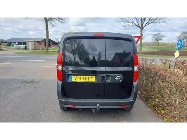 Opel Combo 1.3 CDTi L1H1 Edition 2017 Diesel 9