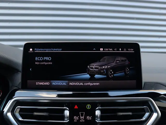 BMW iX3 Executive 2023 Elektrisch 28