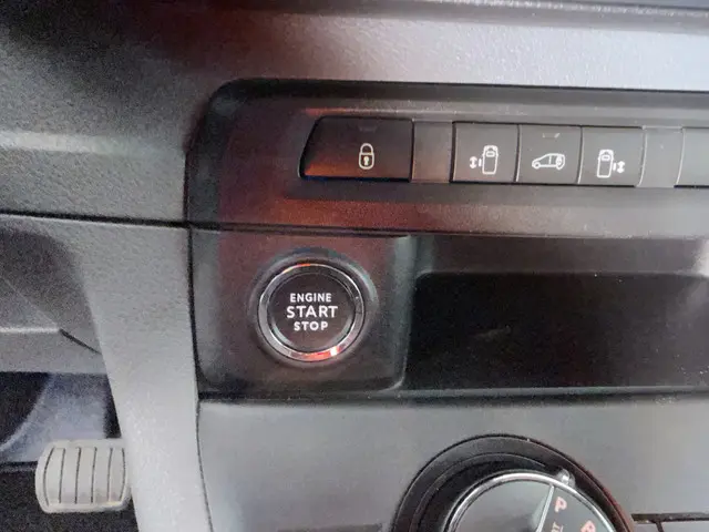 Peugeot Expert 2.0 BlueHDI 180 AUTOMAAT 2020 Diesel 43