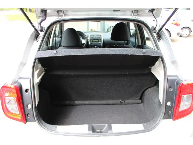 Nissan Micra 1.2 Acenta 2017 Benzine 6