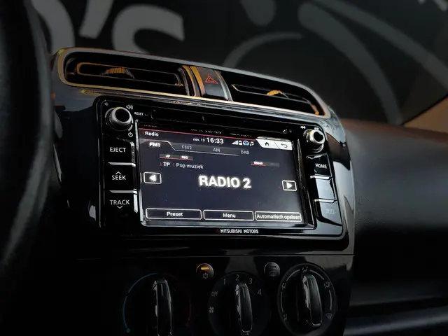 Mitsubishi Space Star 1.0 Intense 2017 Benzine 14