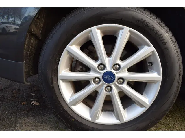 Ford Grand C-Max 1.0 Titanium 2016 Benzine 18