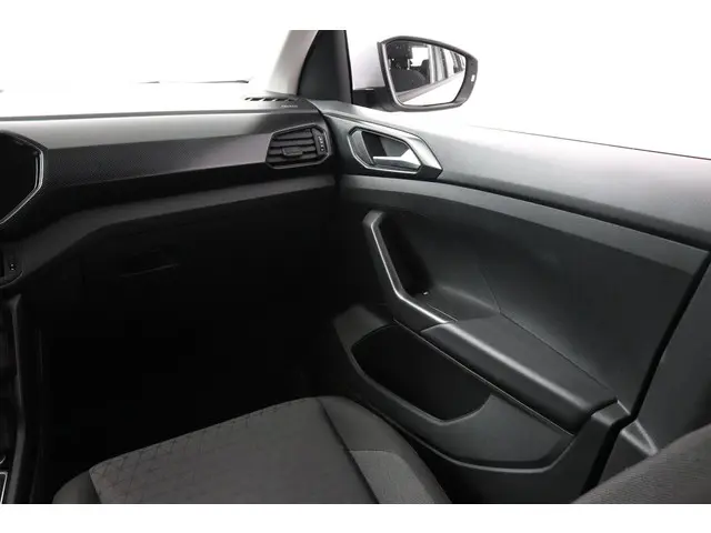 Volkswagen T-Cross 1.0 TSI 110pk DSG Life 2023 Benzine 9