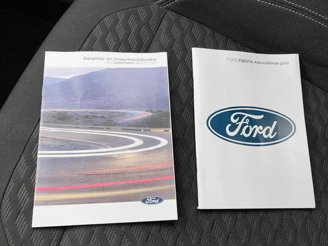 Ford Fiesta 1.0 EcoBoost Hybrid Titanium 2023 Benzine 18