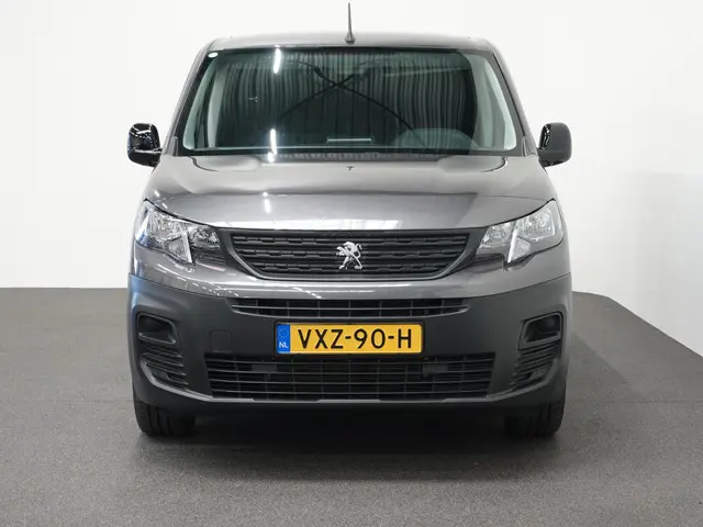 Peugeot Partner 1.5 L2 2023 Diesel 30