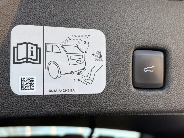 Ford Kuga 2.5 PHEV Titanium X 2020 Hybride Benzine 12