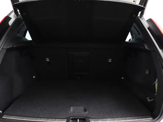 Volvo XC40 T2 Automaat R-Design 2021 Benzine 13
