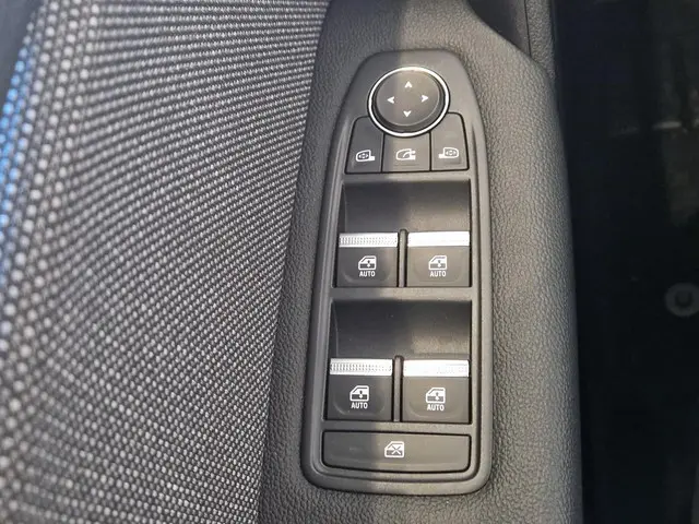 Renault Captur 1.3 mild hybrid 160 techno 2025 Benzine 19