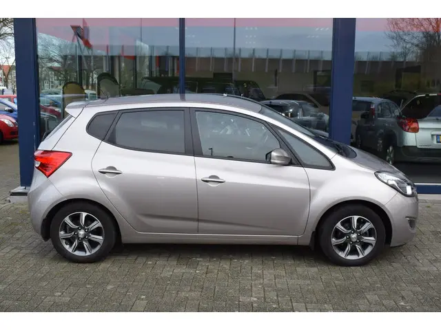 Hyundai ix20 1.4i Go! 2017 Benzine 6