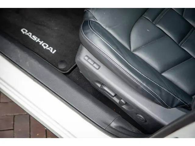 Nissan QASHQAI 1.3 DIG-T Tekna 2019 Benzine 26