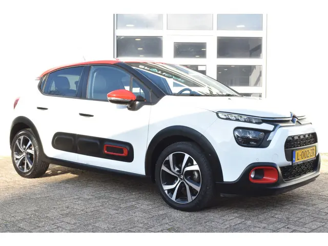 Citroën C3 PureTech 110 Shine 2021 Benzine 4