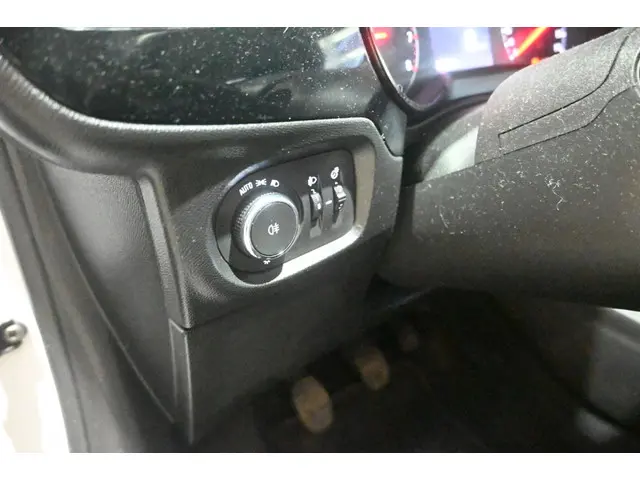 Opel Corsa 1.2 Edition 2020 Benzine 15