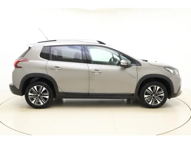 Peugeot 2008 1.2 PureTech Allure 2017 Benzine 9
