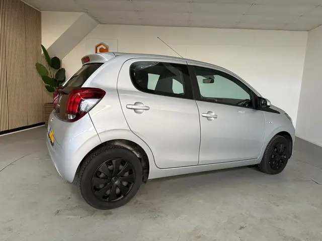 Peugeot 108 1.0 e-VTi Active Black Airco 2015 Benzine 7