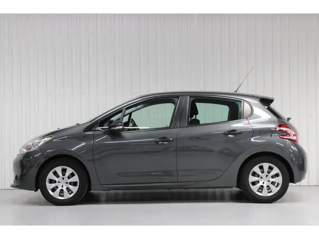 Peugeot 208 1.0 VTi Access 2014 Benzine 11