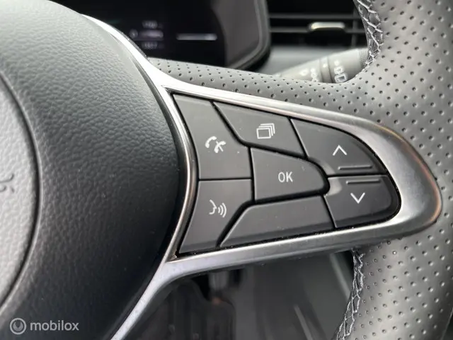 Mitsubishi Colt 1.0T MT Intense+ 2025 Benzine 15