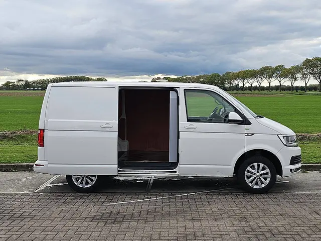 Volkswagen Transporter 2.0 TDI 2019 Diesel 13