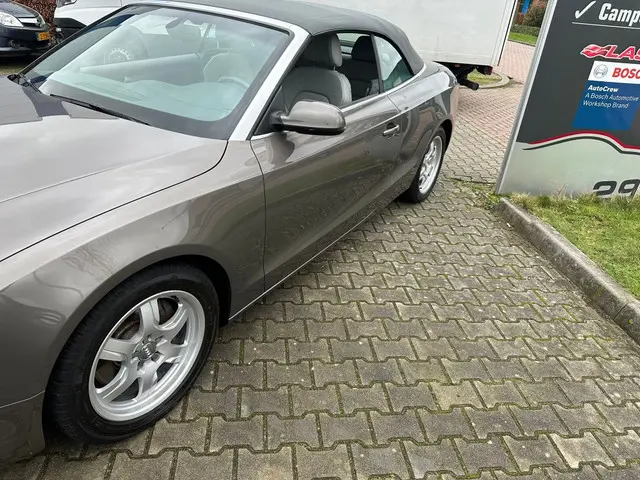 Audi A5 Cabriolet 2.0 TFSI q. Sp.Ed.OD 2014 Benzine 4