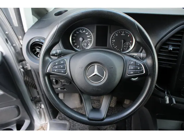 Mercedes-Benz Vito 116 CDI Lang 2021 Diesel 16