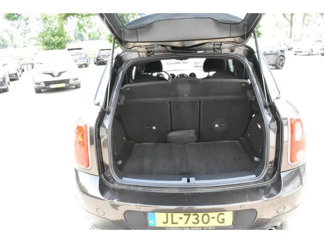 MINI Countryman Mini 1.6 Cooper Pepper 2016 Benzine 9