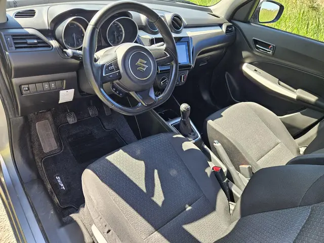 Suzuki Swift 1.2 Select Smart Hybrid 2021 Benzine 4