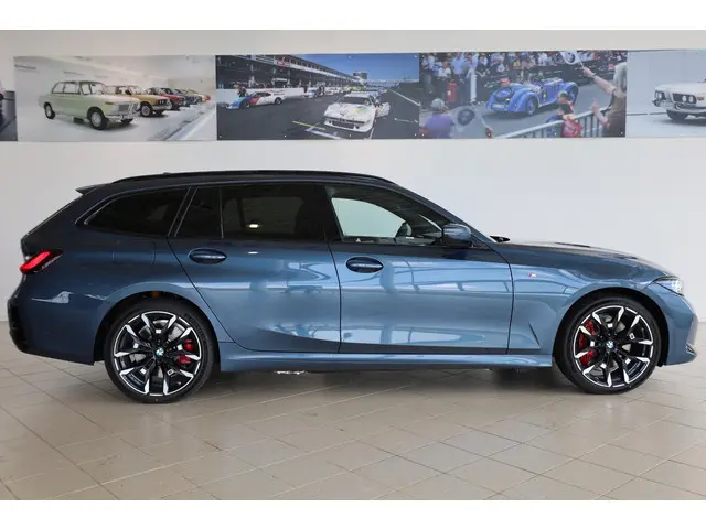 BMW 3 Serie Touring 330e 2025 Hybride Benzine 2
