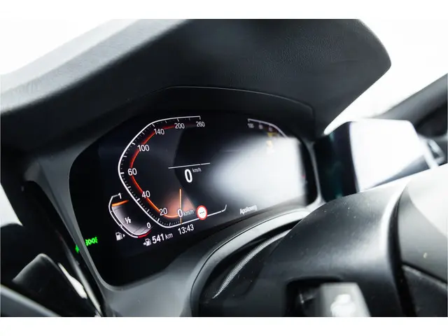 BMW 3 Serie Touring 320i M Sport High Ex 2021 Benzine 53