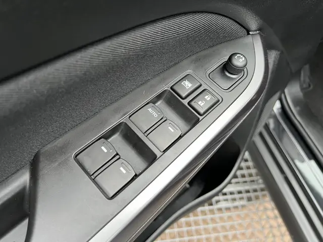 Suzuki Vitara 1.5 Hybrid Select 2025 Hybride Benzine 28