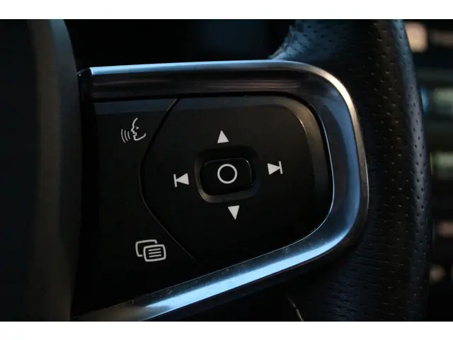 Volvo XC40 Recharge P8 AWD R-Design 2020 Elektrisch 21