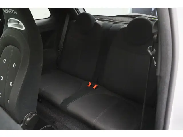 Fiat 500 1.4 T-Jet Abarth 595 2019 Benzine 12