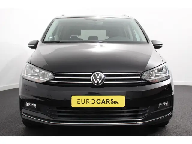 Volkswagen Touran 1.5 TSI DSG Highline 7p 2021 Benzine 4