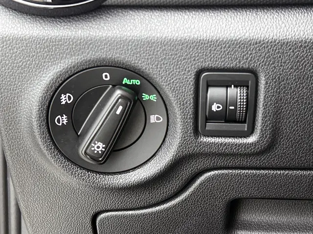 Škoda Fabia 1.0 TSI 95pk Ambition 2023 Benzine 15