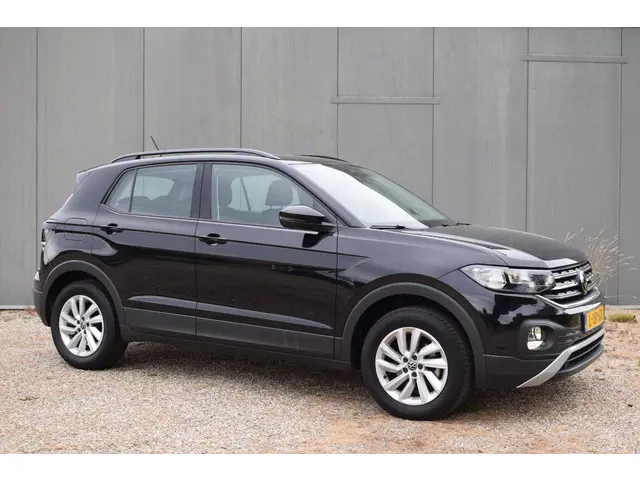Volkswagen T-Cross 2