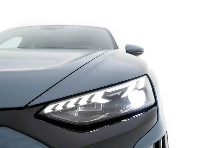 Audi e-tron GT 93 kWh AWD [ 3-Fase ] {SOH-91%} 2022 Elektrisch 38