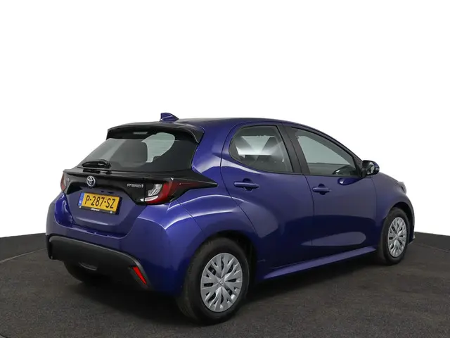 Toyota Yaris 2