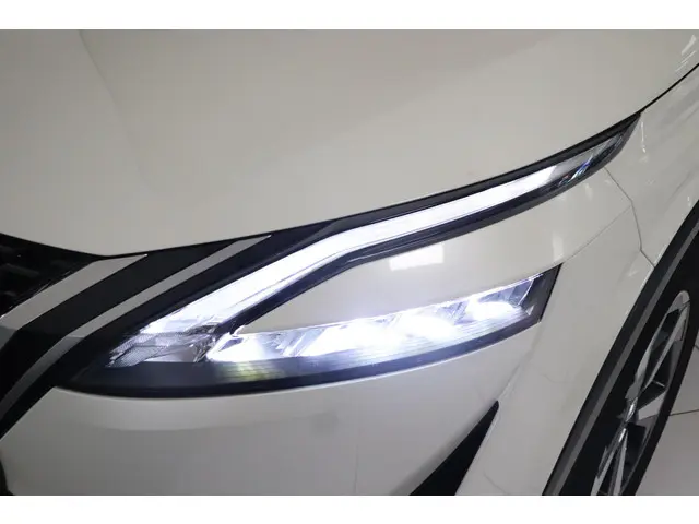 Nissan QASHQAI 1.3 MHEV Xtronic N-Connecta 2022 Benzine 28