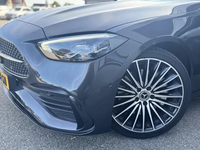 Mercedes-Benz C-Klasse 200 AMG Line 2023 Benzine 8