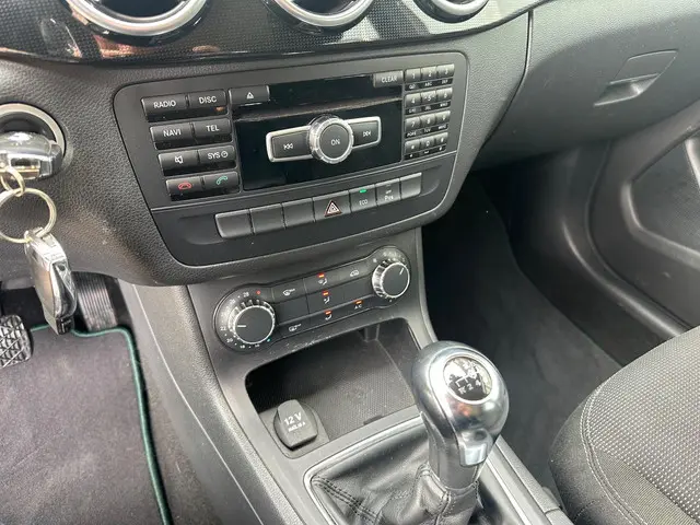 Mercedes-Benz B-Klasse 180 Ambition 2012 Benzine 12