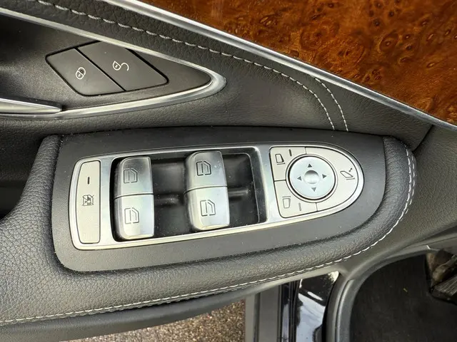 Mercedes-Benz GLC 250 d 4MATIC Prestige 2016 Diesel 11