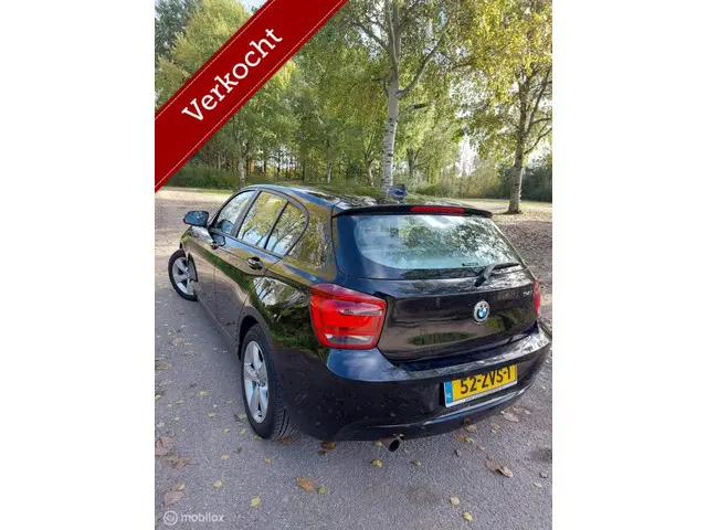 BMW 1 Serie 114i EDE Business Sport 2013 Benzine 2