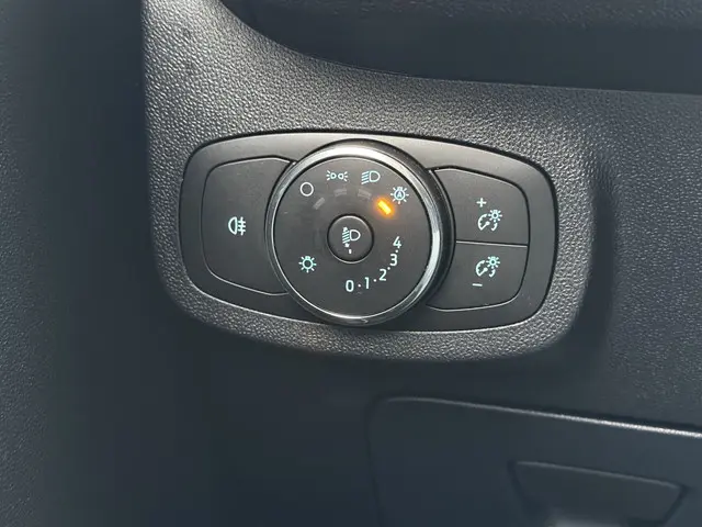 Ford Fiesta 1.0 EcoBoost 100PK Titanium 2022 Benzine 23